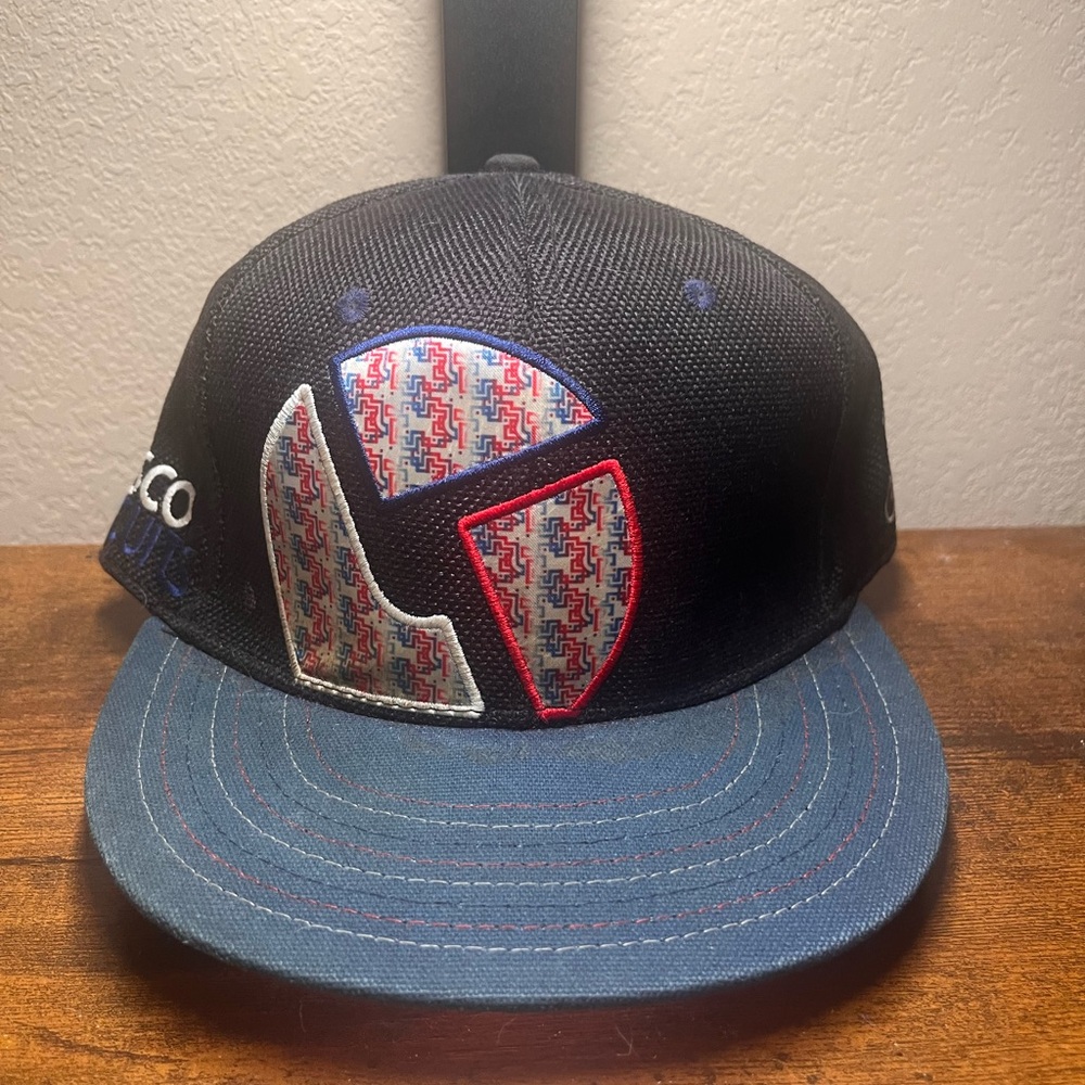Grassroots hats